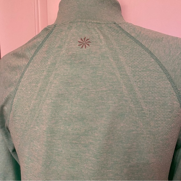 ATHLETA TOP 1/4 1/3 ZIP LONG SLEEVE PALE GREEN ACTIVE STRETCH HIGH NECK SIZE M - Picture 8 of 10